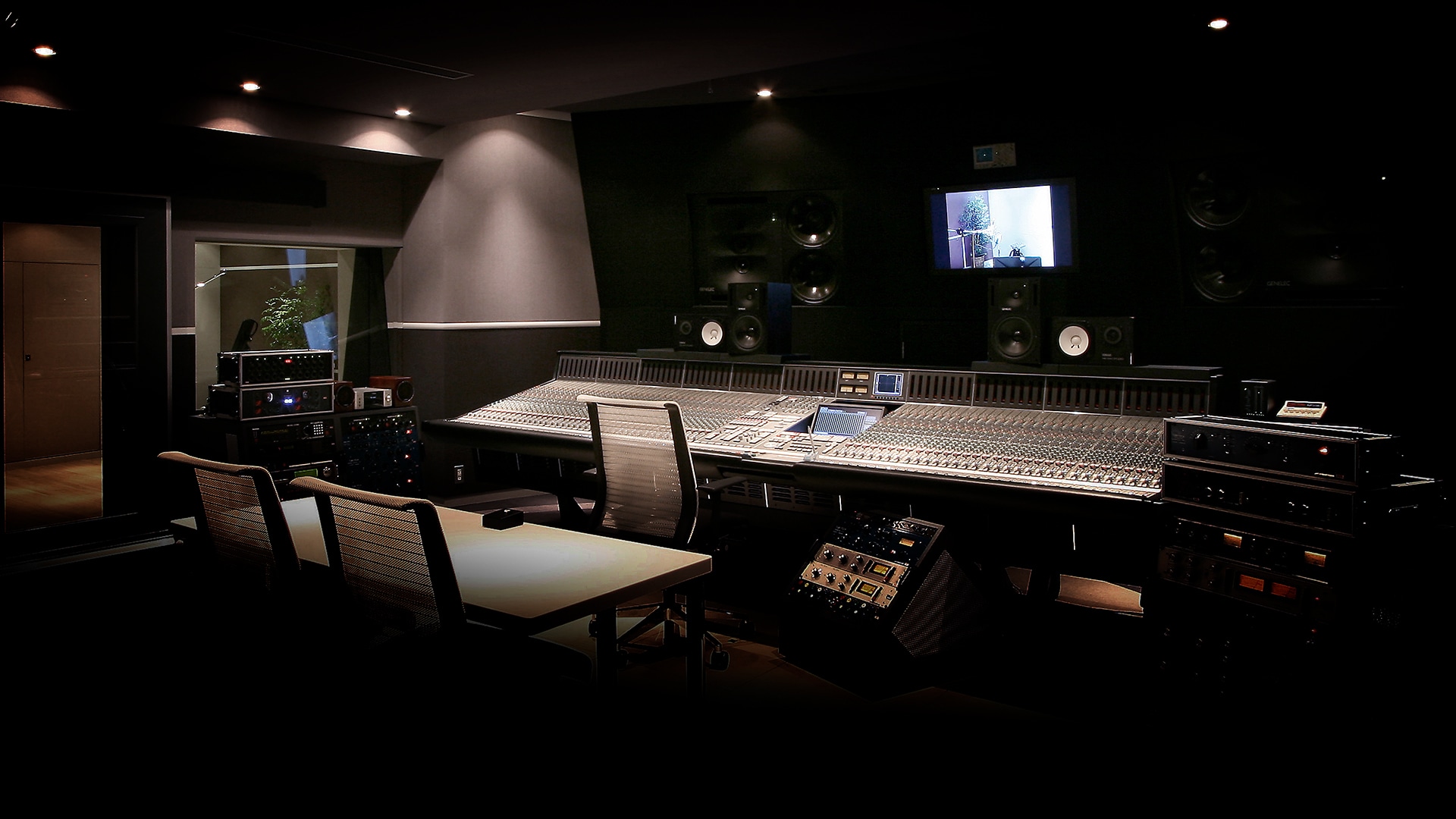 VICTOR STUDIO